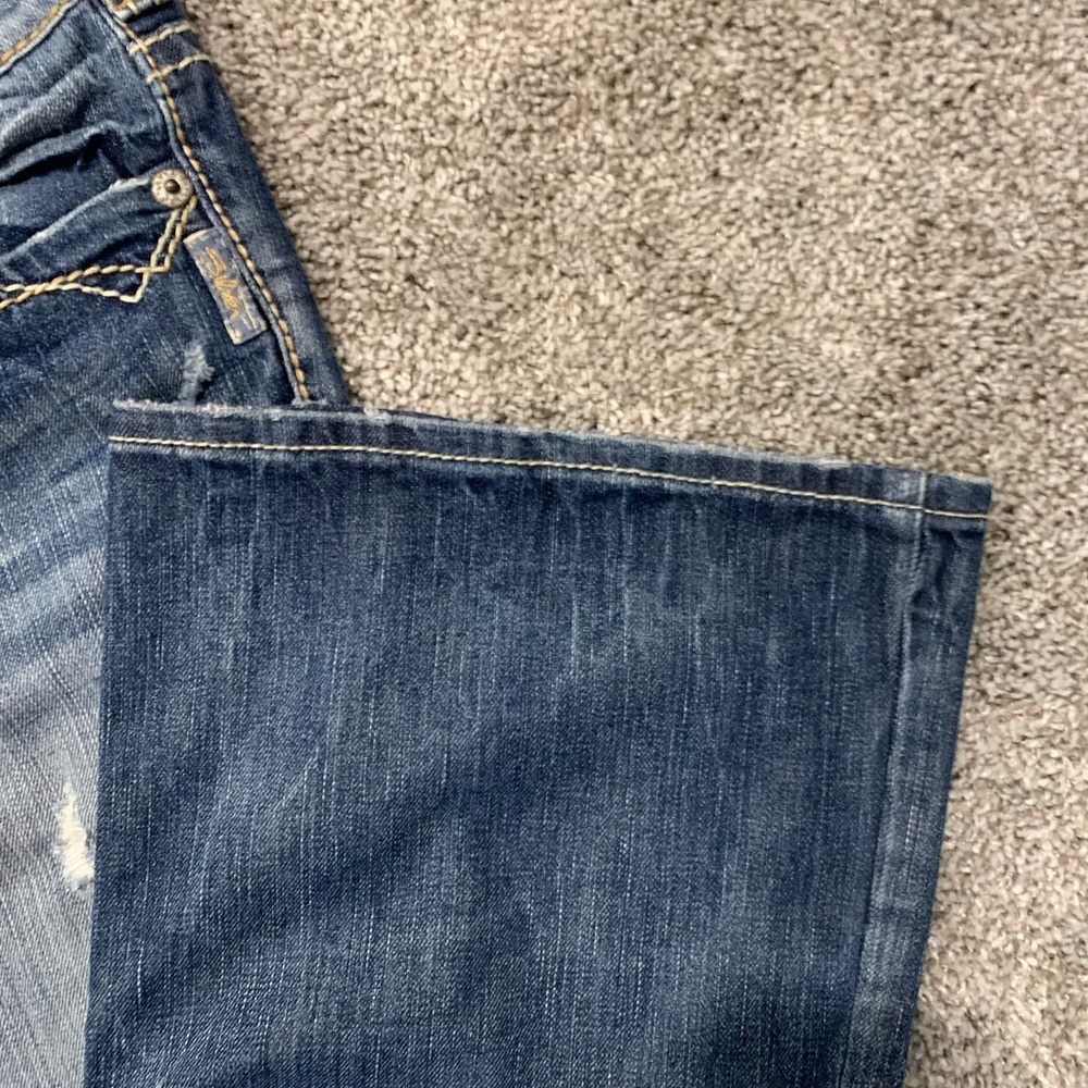 Silver Jeans - Picture 2 of 5